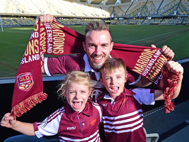 State of Origin Announcement__31/05/2021_407Qld Country Bank Stadium in Townsville will host State of Origin 1 for 2021. Rob Peel with kids Indi 5yo and Hudson 6yo of Mysterton.