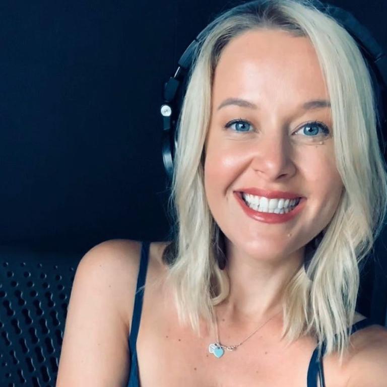 Jana Hocking Reveals ‘sugar Daddy Slid Into Her Dms The Advertiser 7886