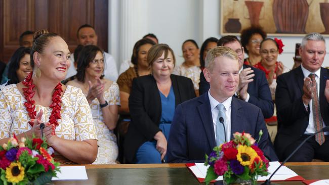 Chris Hipkins and Deputy Carmel Sepuloni are sworn at Government House. Picture: Getty Images.