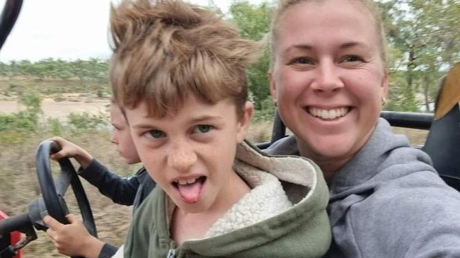 Jyhe Hoban with his mum Chloe.