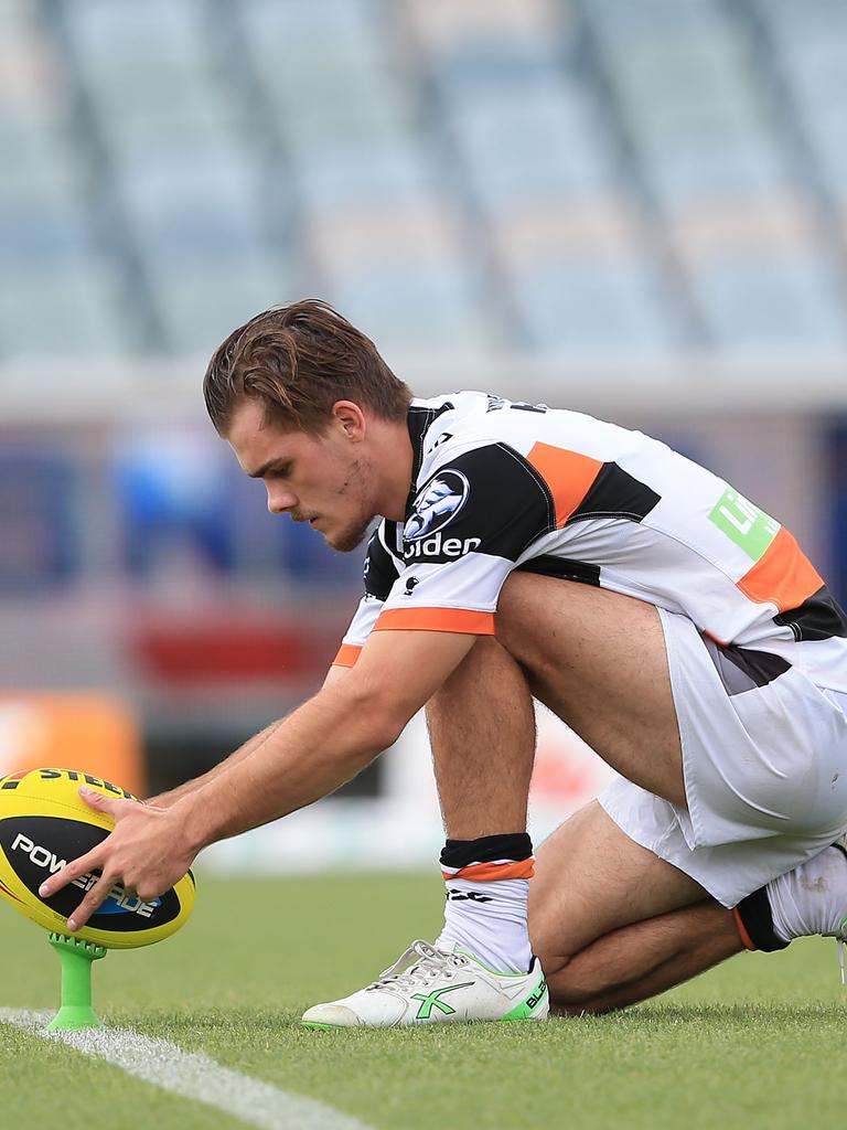 Papenhuyzen in action for Wests Tigers under 20s.