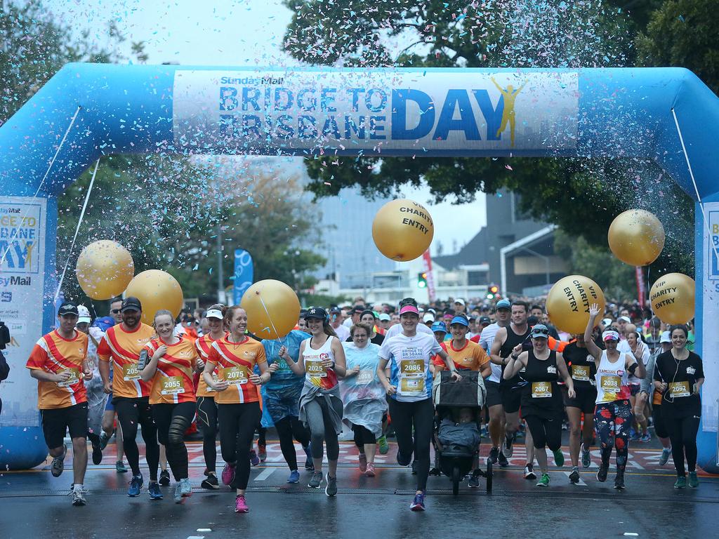 <p>The VIP charity runners at the start of the Sunday Mail Bridge to Brisbane fun Run, Sunday August 26, 2018. (AAP Image/Jono Searle)</p>