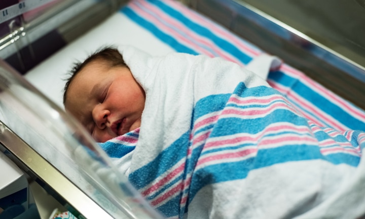 Hospital baby receiving store blankets