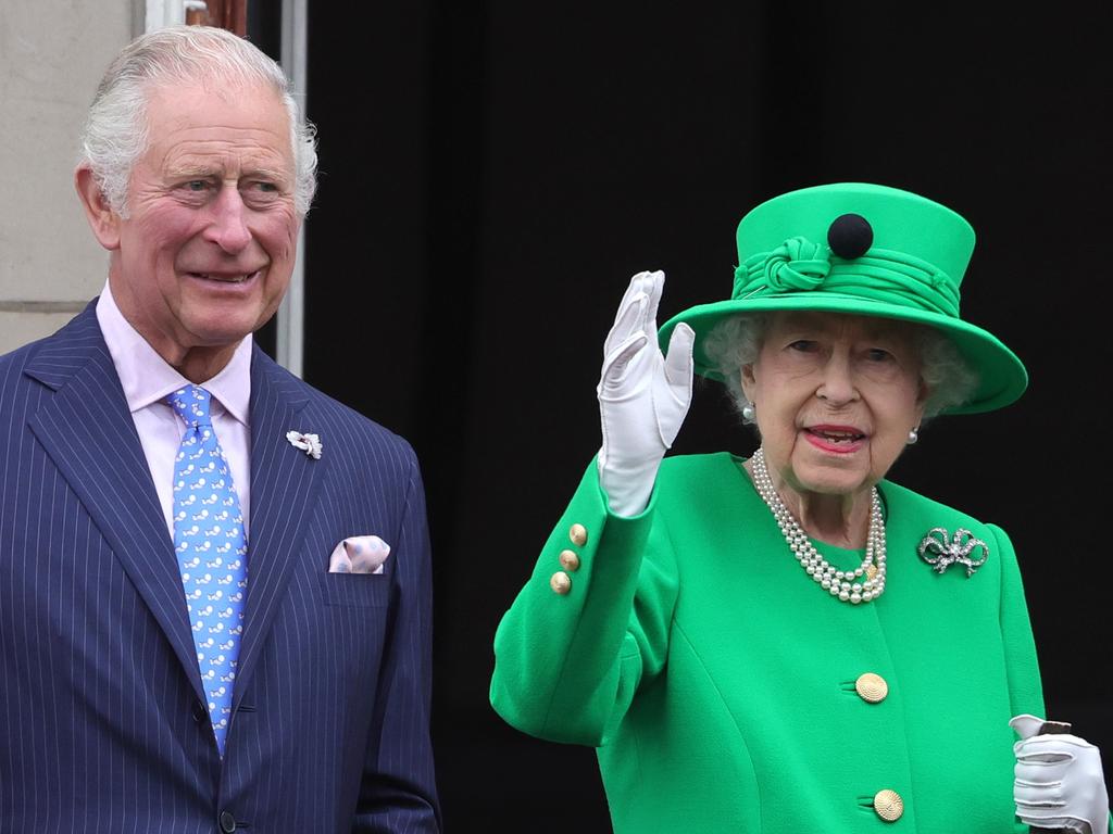 The Queen and the future King of England appear together to greet Platinum Jubilee crowds. Picture: Getty Images.