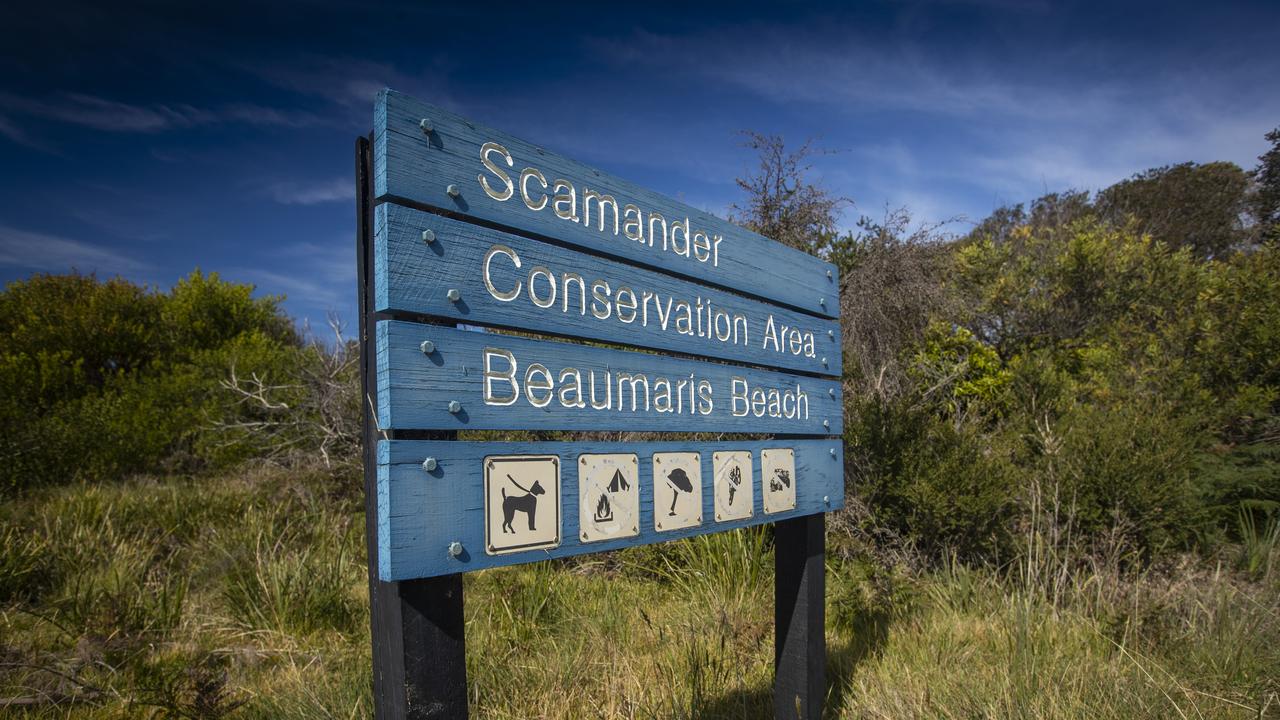 Sign to Beaumaris beach. Picture: Luke Bowden