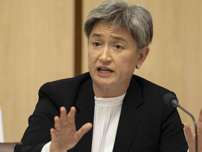 CANBERRA, AUSTRALIA NewsWire Photos MARCH 22, 2021: Senator Penny Wong questions Phil Gaetjens, Secretary of the Department of the Prime Minister and Cabinet during a Senate Committee. Senate Committee in Parliament House in Canberra.Picture: NCA NewsWire / Gary Ramage