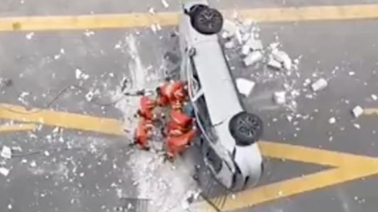 Deux morts dans un accident de voiture électrique Nio depuis un parking de Shanghai