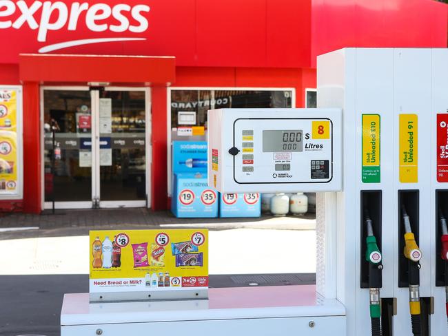 SYDNEY, AUSTRALIA - NewsWire Photos, OCTOBER 18 2021:  Sydney has broken an unwanted milestone overnight with its average price for regular unleaded breaching 170 cents per litre  the highest on record. Picture:  NCA NewsWire / Gaye Gerard