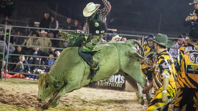 Lachlan Slade shows his winner style in action from the Grafton PBR round at the Grafton Showground.