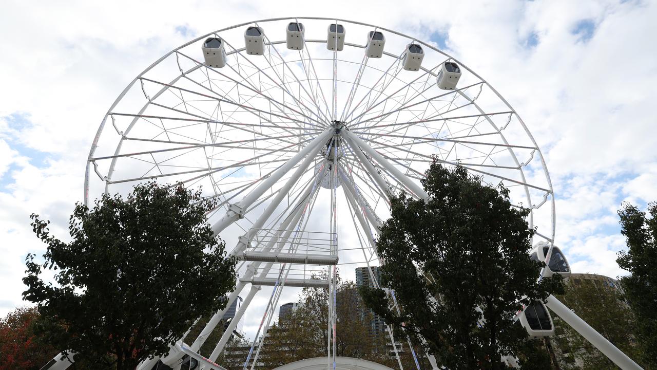 New $5m Ferris wheel to start spinning beside Yarra River | Herald Sun