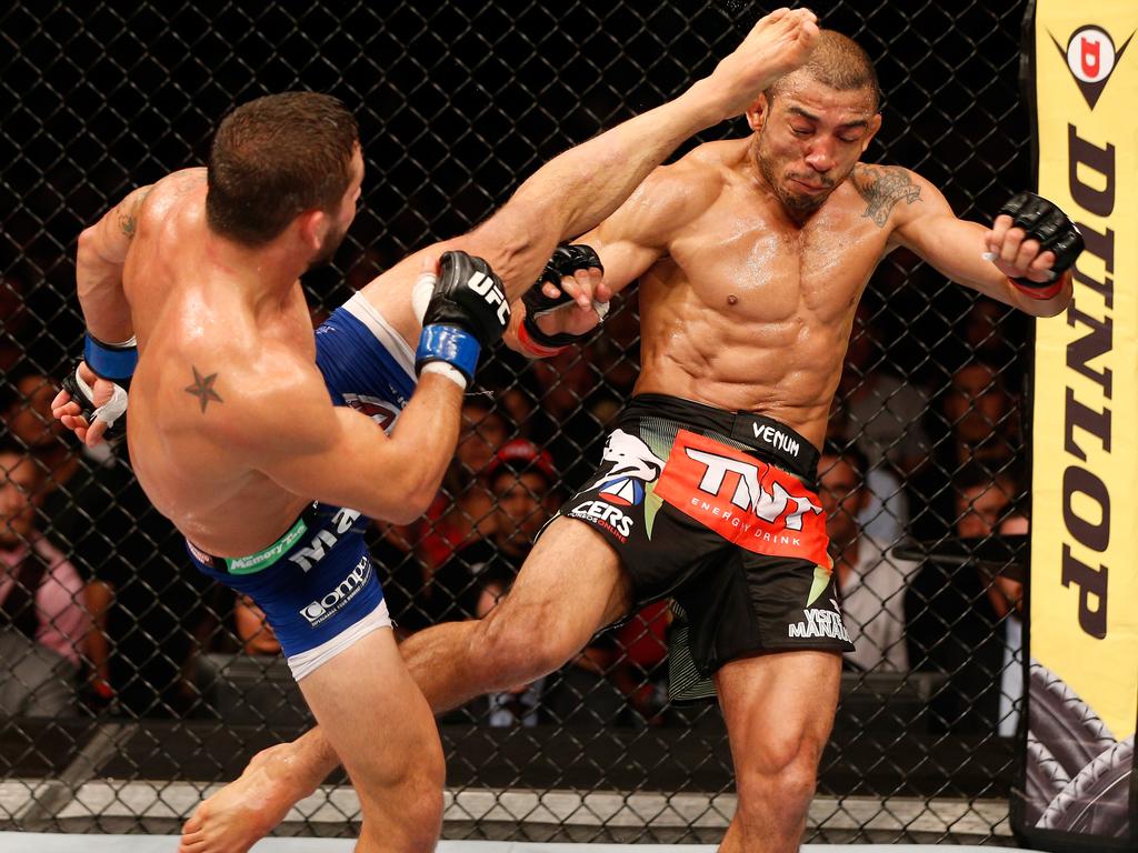 Chad Mendes (L) took it to Jose Aldo (R). Picture: Getty Images