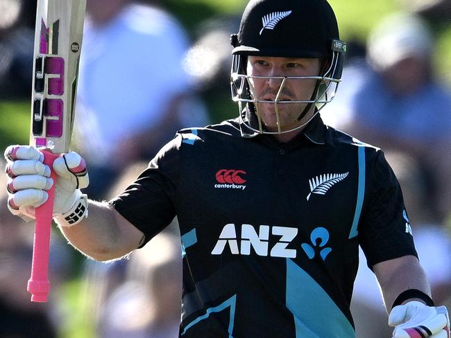 DUNEDIN, NEW ZEALAND - APRIL 05: Tim Seifert of New Zealand raises his bat after scoring a half century during game two of the T20 International series between New Zealand and Sri Lanka at University of Otago Oval on April 05, 2023 in Dunedin, New Zealand. (Photo by Joe Allison/Getty Images)