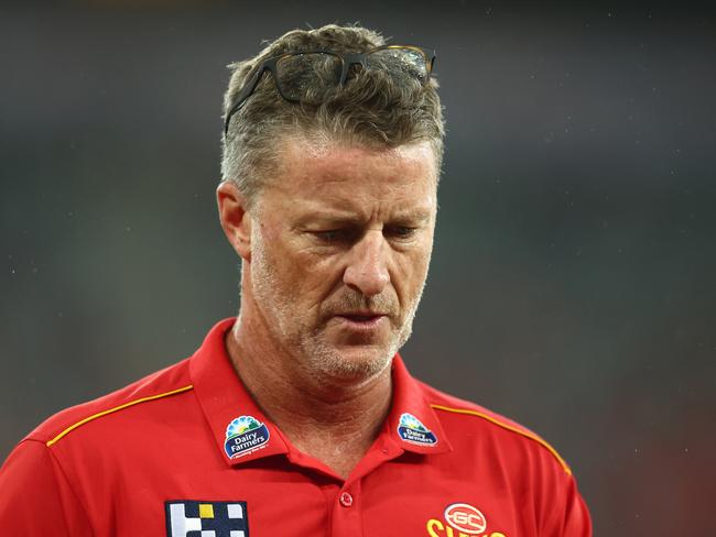 GOLD COAST, AUSTRALIA – MARCH 16: Damien Hardwick, Senior Coach of the Suns looks on during the round one AFL match between Gold Coast Suns and Adelaide Crows at People First Stadium, on March 16, 2024, in Gold Coast, Australia. (Photo by Chris Hyde/Getty Images)