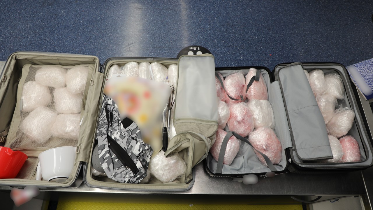 US teen caught attempting to smuggle 26kg of meth into Australia