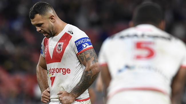 BRISBANE, AUSTRALIA - MAY 16: Josh Kerr of the Dragons looks dejected during the round 10 NRL match between the Melbourne Storm and the St George Illawarra Dragons at Suncorp Stadium, on May 16, 2021, in Brisbane, Australia. (Photo by Albert Perez/Getty Images)