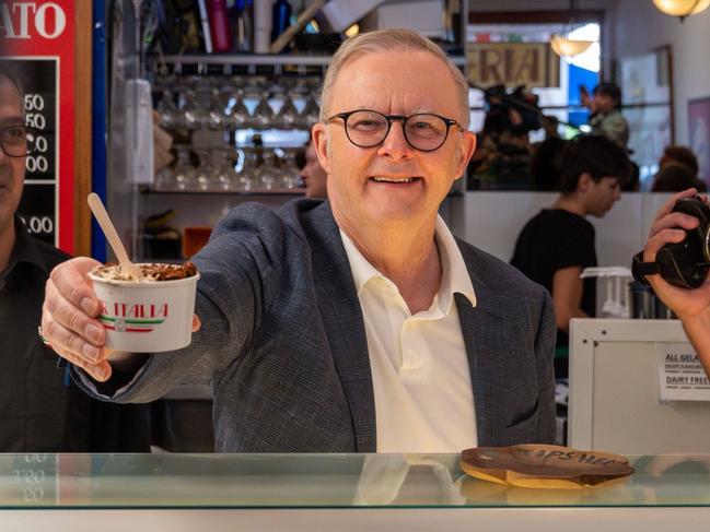 SYDNEY, AUSTRALIA - NewsWire Photos - Sunday, 4 May 2025: Prime Minister Anthony Albanese pictured serving Ice cream at Bar Italia, Norton Street, Leichhardt after having coffee with supporters. Picture: PMO VIA NewsWire