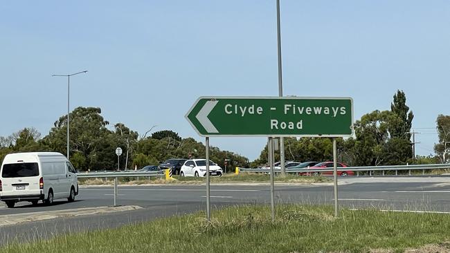 The Clyde Fiveways Rd and South Gippsland Highway intersection is one of the most confusing and dangerous intersections in Melbourne's southeast. Picture: Gemma Scerri.