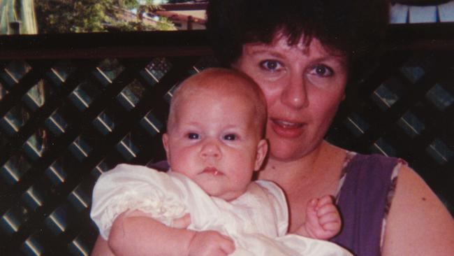 Kathleen Folbigg with her baby daughter Sarah.