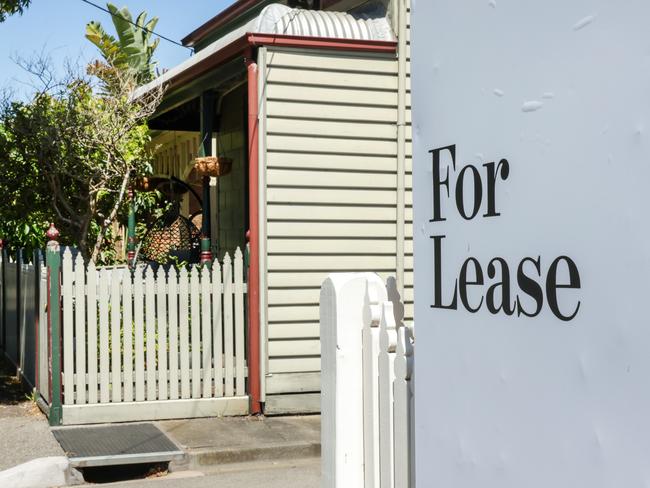 Laws banning rent bidding in Victoria took effect in 2021. Picture: NCA NewsWire / Ian Currie