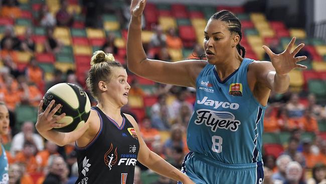 Heal and Cambage facing off in happier times. (Photo by Ian Hitchcock/Getty Images)