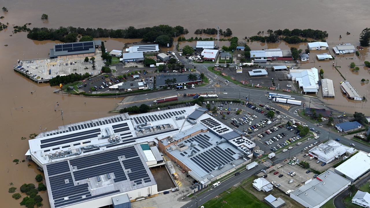 Gympie floods in photos 2022 and 1999 | The Courier Mail