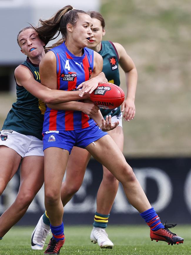 Oakleigh Chargers centre-half back Lexi McCulloch will be a crucial cog in the side’s quest for back-to-back NAB League titles. Picture: Zak Simmonds