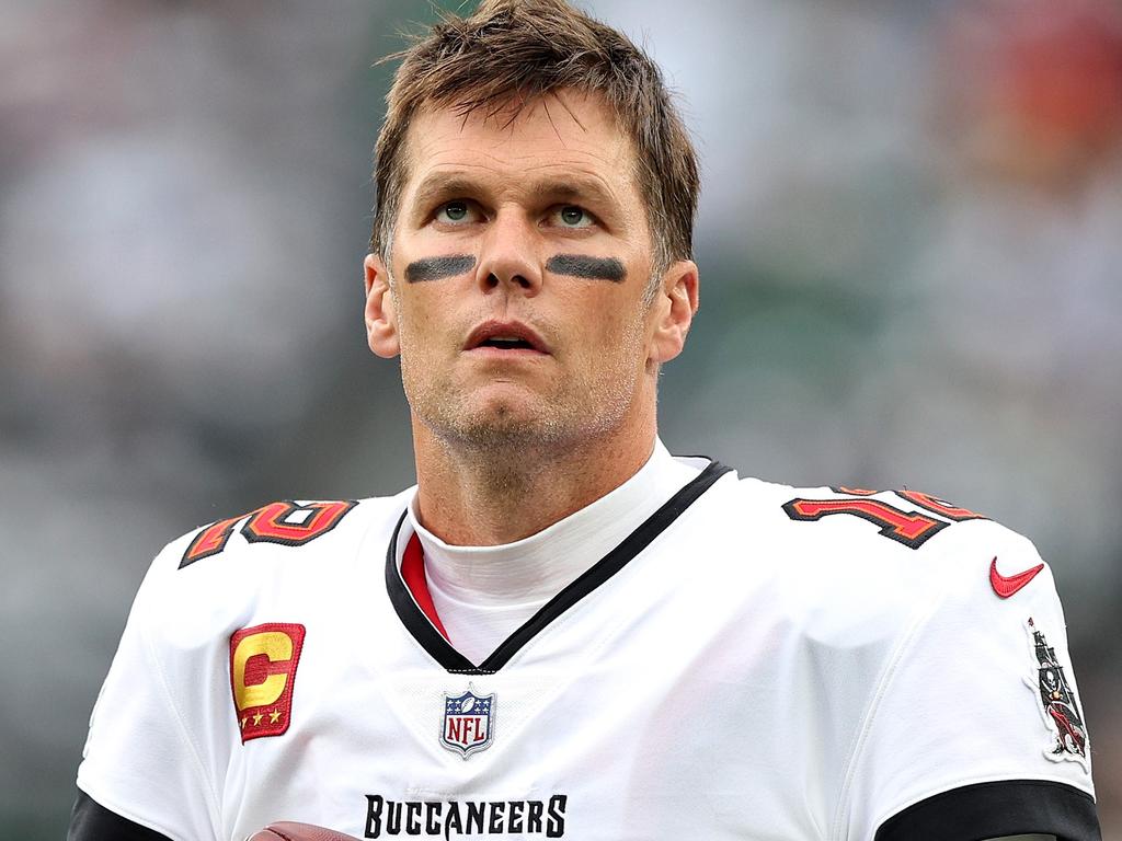 Bucs' Brady breaks own record but suffers 1st losing season Florida & Sun  News - Bally Sports