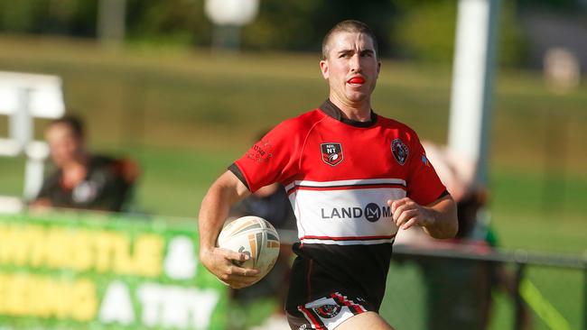 Bears Sam McAuley runs in Litchfield's second try against South Darwin. Picture: GLENN CAMPBELL