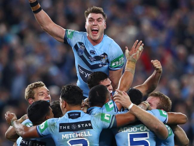 The Blues celebrating their Origin win. Picture: Getty Images