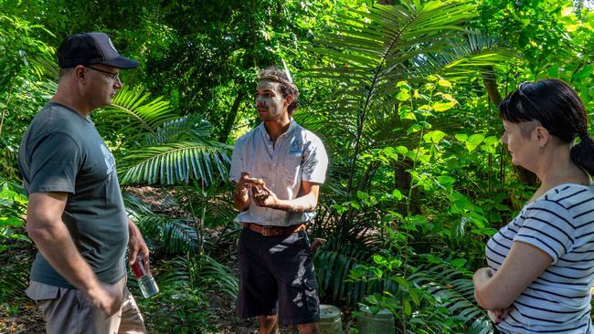 Wunyami Cultural Walking Tour, Green Island, QLD.