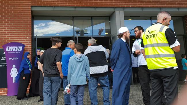 Arrivals for the United Muslims of Australia event.