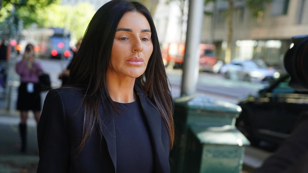 Gangland lawyer free to represent Tony Mokbel after judge lifts ban