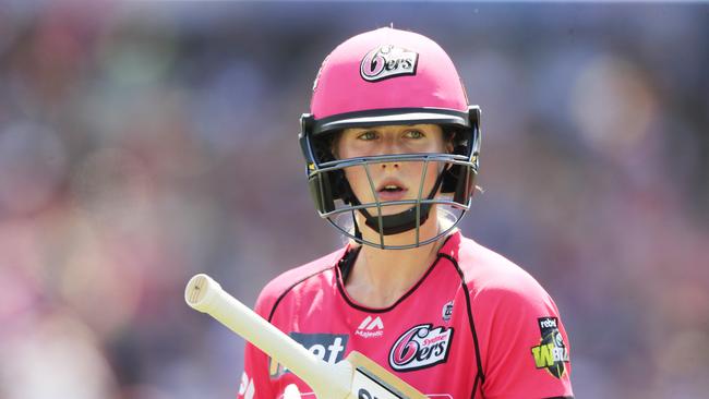 The best female cricketers, such as Ellyse Perry, received a recent pay increase of $100,000. Picture: Mark Evans/Getty Images