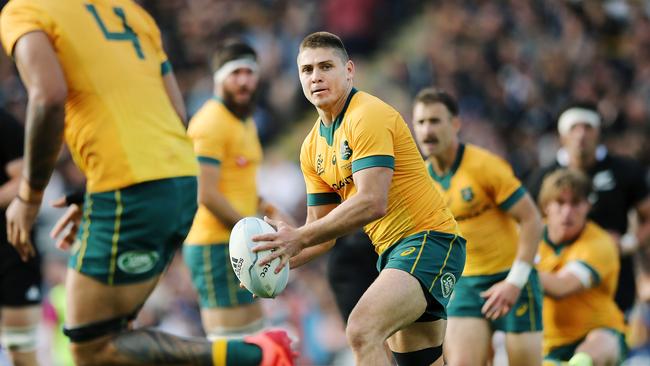 Wallabies coach Dave Rennie should keep James O'Connor on the field for the full 80 minutes