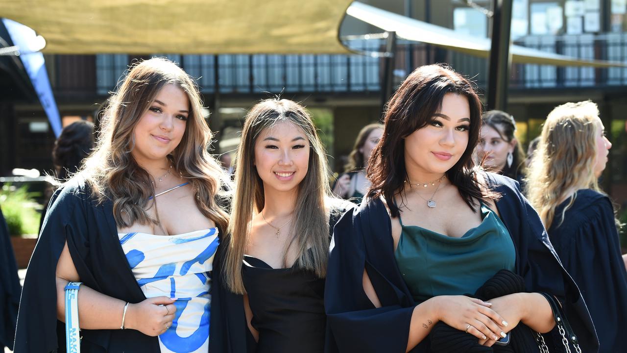 In Pictures: Sacred Heart College Geelong Students Celebrate Graduation 