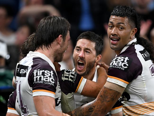 The Broncos celebrate Ben Hunt's try. Picture: NRL Imagery