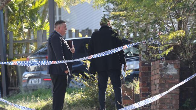 Investigators on scene following a police shooting at Mt Gravatt East. Picture: Peter Wallis