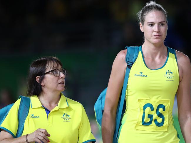 Caitlin Bassett with Australian coach Lisa Alexander at the Commonwealth Games.