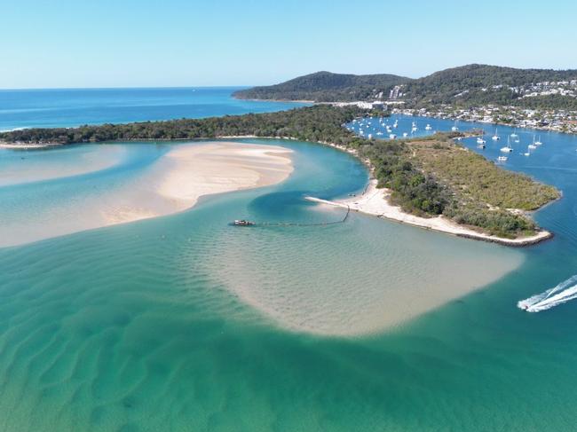 Work has stopped on a $1.2 million sand-pumping project at Doggy Beach, Noosa Heads. Picture: Noosa Council