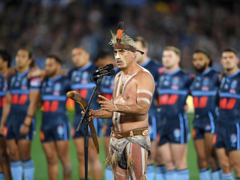 Uncle Karl Winda Telfer performs Welcome to Country before an Origin fixture. Picture: NRL Photos/Gregg Porteous