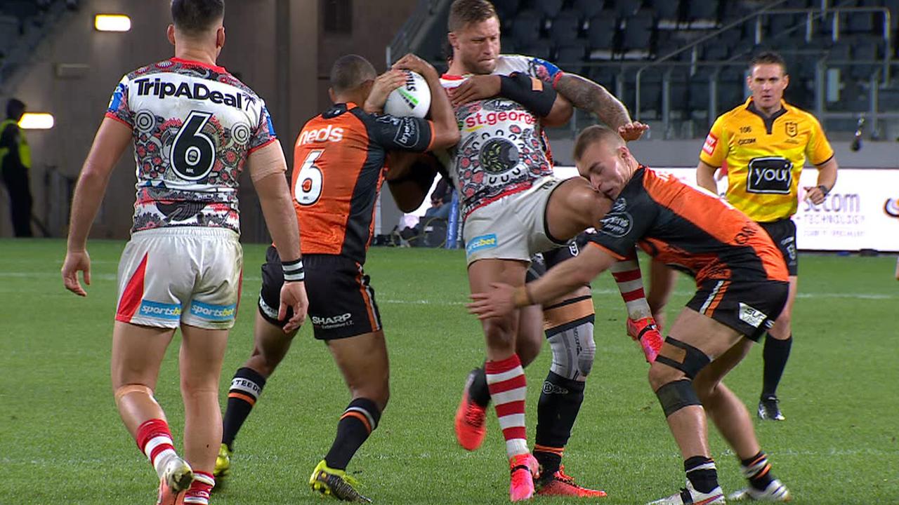 Tariq Sims landed the sort of knee we usually see in the UFC.