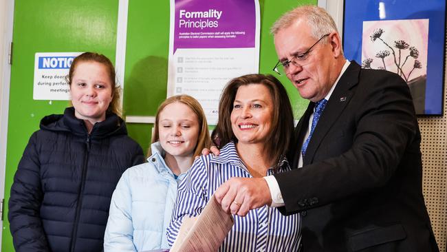 Australian PM Scott Morrison and Jenny Morrison vote at Lilli Pilli Public school in the seat of Cook. Picture: Asanka Ratnayake/Getty Images