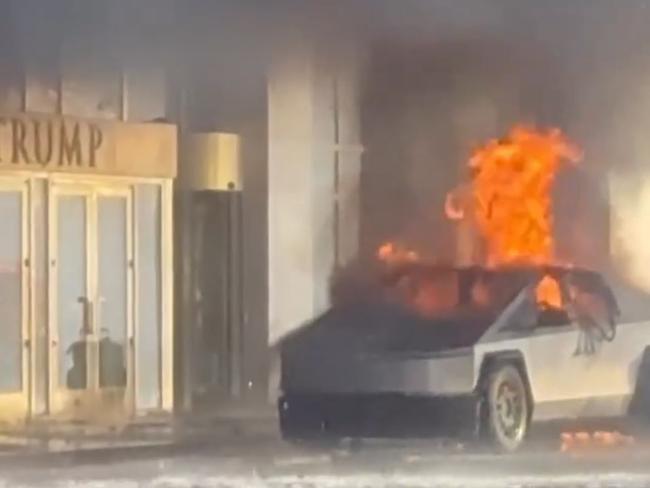 A Tesla Cybertruck caught fire at the entrance of Trump Tower in Las Vegas. Picture: Instagram/Alcides Antunes