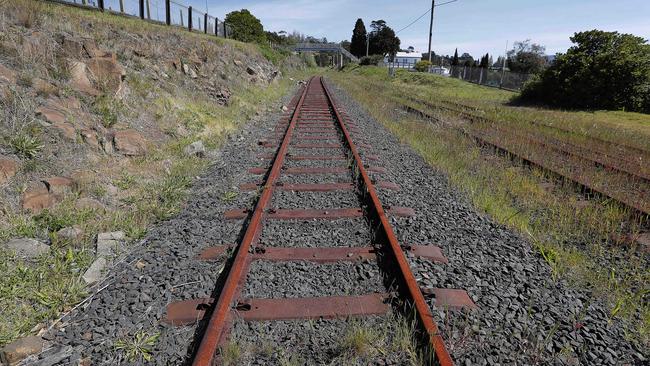 Intrastrucutre Minister Rene Hidding has told the GBNE replacing the rail line would cost “a few thousand dollars” and could be done in a day. Picture: RICHARD JUPE