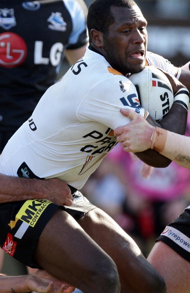 Robert Lui playing for the Tigers against the Sharks.