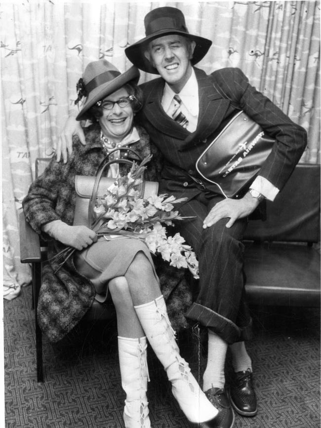 Humphries as Edna Everage and Barry Crocker as Barry McKenzie in 1972.