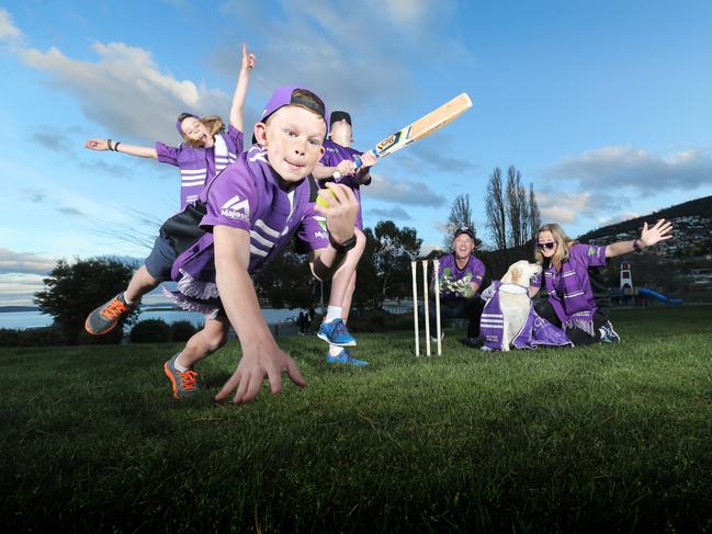 ***SEE SPORTS ED. BRETT STUBBS BEFORE USE EMBARGOED*** The Hodgman family (L-R) Lily, Will, Premier Will Hodgman, family Labrador Maisie, Nicky and James excited for the upcoming Big Bash Season for the Hobart Hurricane Picture: LUKE BOWDEN