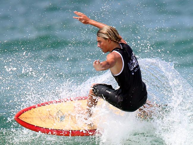 Burleigh Single Fin Festival finals on Sunday. Junior boys Kyan Falvey. 9 January 2022 Burleigh Heads Picture by Richard Gosling