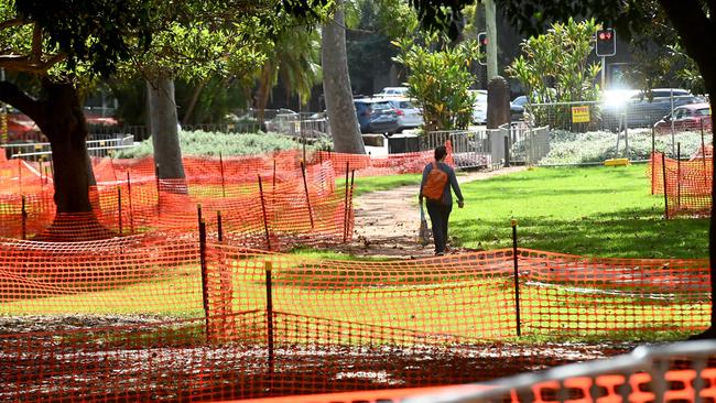 Traces of asbestos in supplied landscaping mulch shut down 55 locations across Sydney. Picture: NCA NewsWire / Jeremy Piper