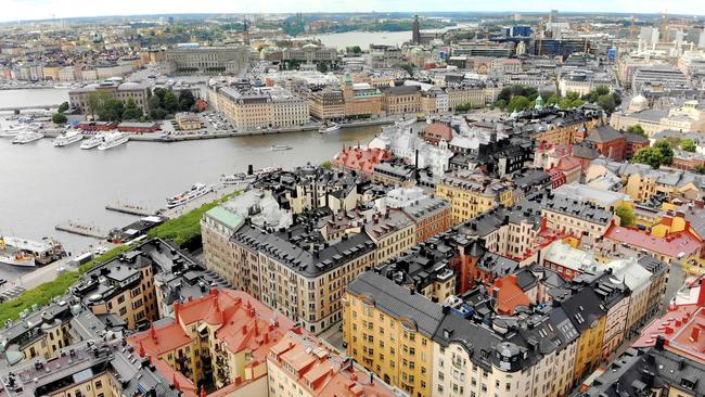 Swedish internet provider Bahnhof want to build a small nuclear reactor in central Stockholm to power its new data centre.